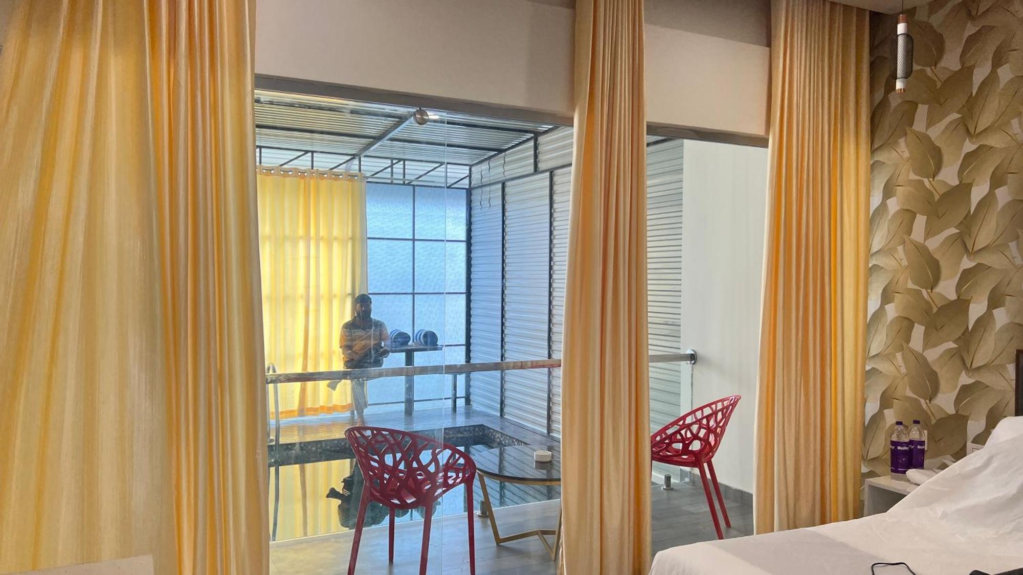 Aura Safari Hotel Vaduvanchal Ngoại thất bức ảnh