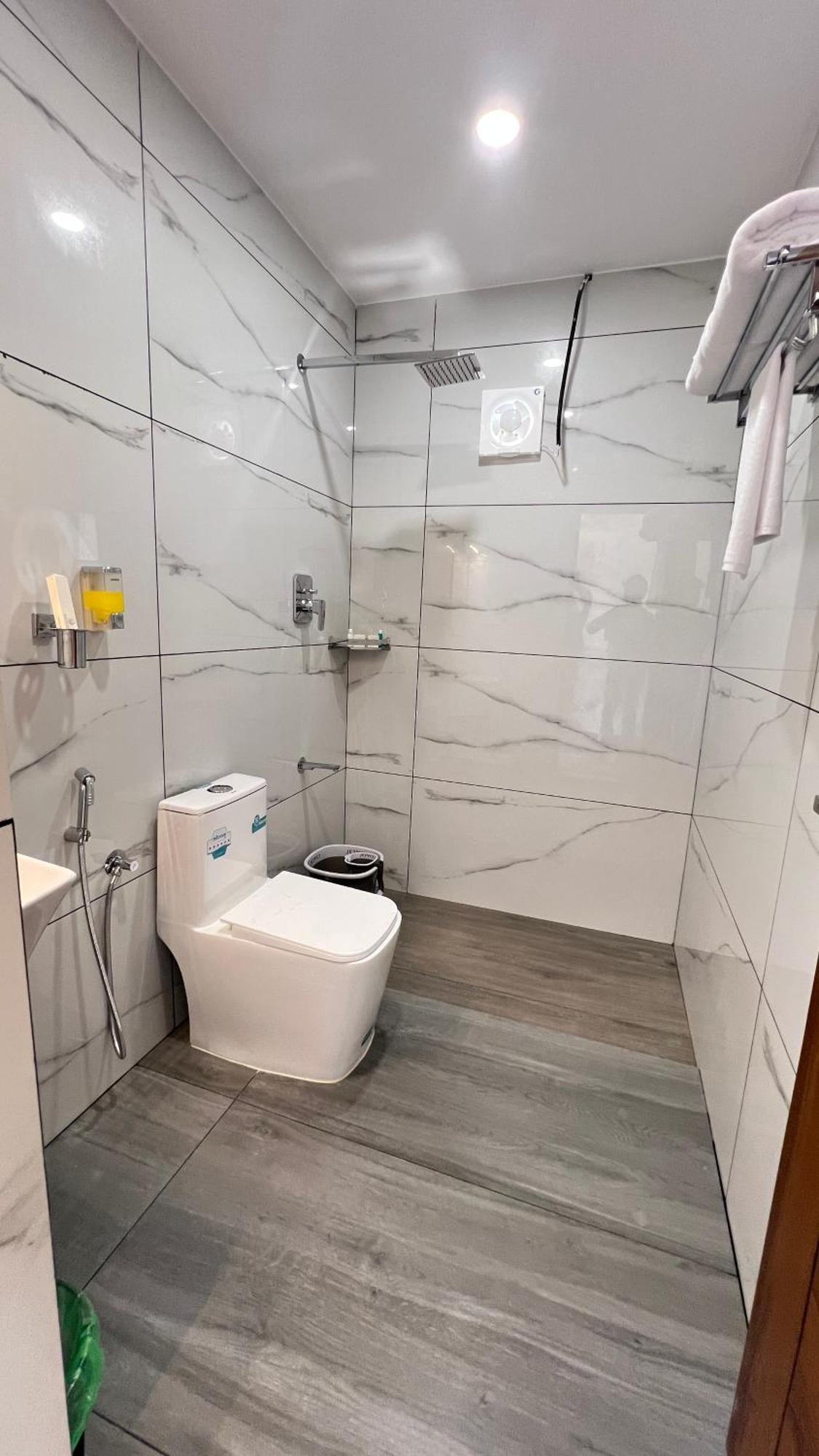 Aura Safari Hotel Vaduvanchal Ngoại thất bức ảnh